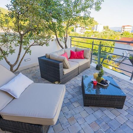 Apartments San Monte Подстрана Екстериор снимка