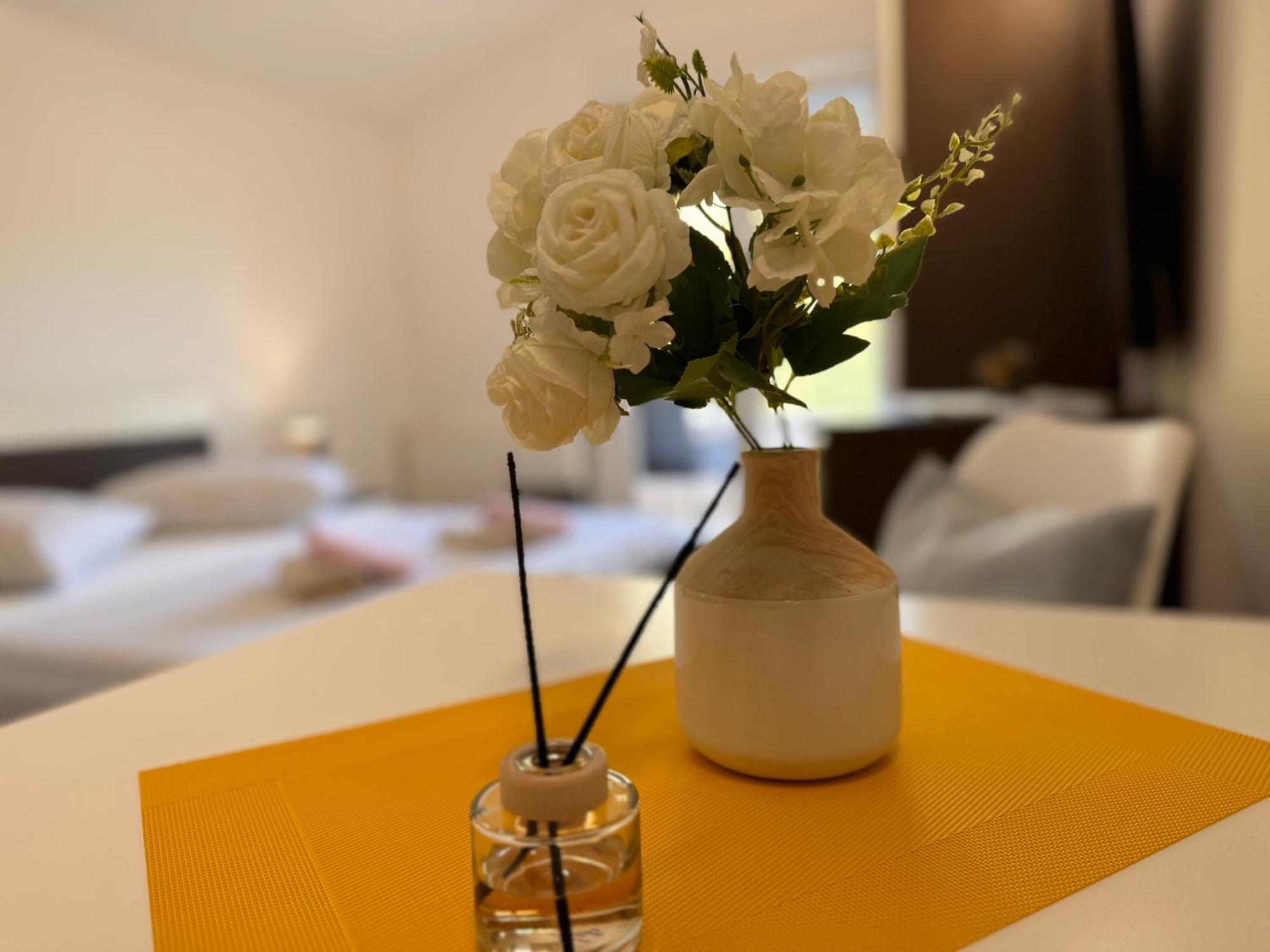 Apartments San Monte Подстрана Екстериор снимка