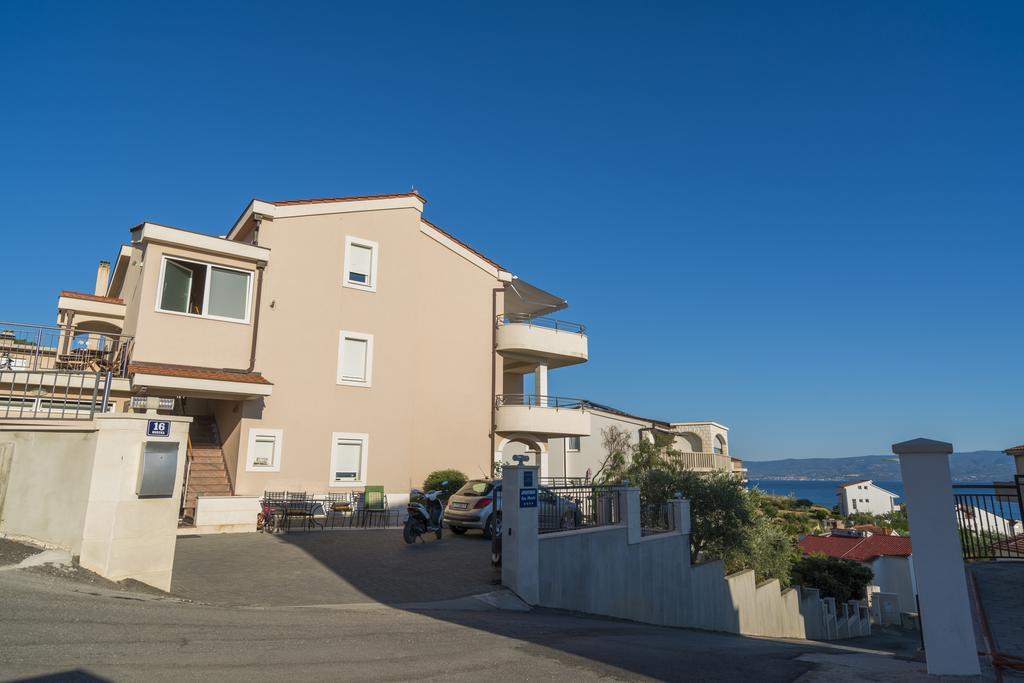 Apartments San Monte Подстрана Екстериор снимка